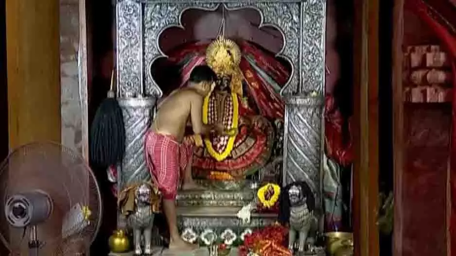 अधूरे निर्माण के बीच Cuttack चंडी मंदिर में षोडश उपाचार पूजा शुरू हुई अधूरे निर्माण के बीच Cuttack चंडी मंदिर में षोडश उपाचार पूजा शुरू हुई