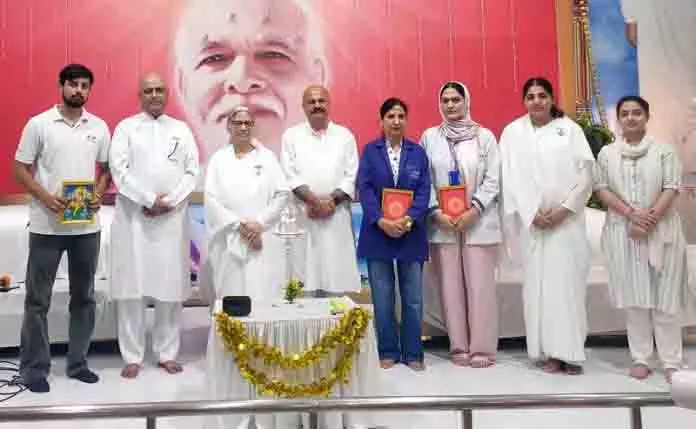 Brahma Kumaris के दृष्टि केंद्र ने निःशुल्क नेत्र शिविर का आयोजन किया Brahma Kumaris के दृष्टि केंद्र ने निःशुल्क नेत्र शिविर का आयोजन किया