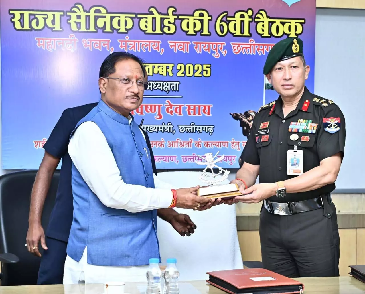 युद्ध तथा सैनिक कार्यवाही में शहीद सैनिकों के आश्रितों को मिलेगी 50 लाख की अनुग्रह राशि युद्ध तथा सैनिक कार्यवाही में शहीद सैनिकों के आश्रितों को मिलेगी 50 लाख की अनुग्रह राशि