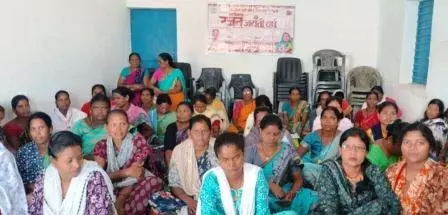 रजत महोत्सव: कन्या महाविद्यालय में छात्राओं को बाल सुरक्षा पर दी गई जानकारी रजत महोत्सव: कन्या महाविद्यालय में छात्राओं को बाल सुरक्षा पर दी गई जानकारी