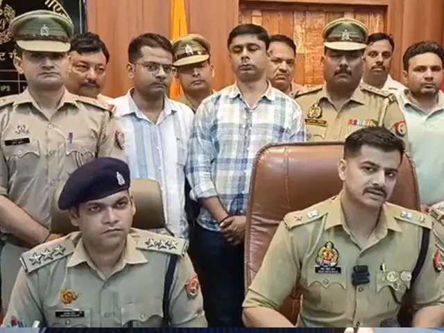 पुलिस मुठभेड़ में 5 बदमाश गिरफ्तार, व्यापारी का पोता सकुशल बरामद पुलिस मुठभेड़ में 5 बदमाश गिरफ्तार, व्यापारी का पोता सकुशल बरामद