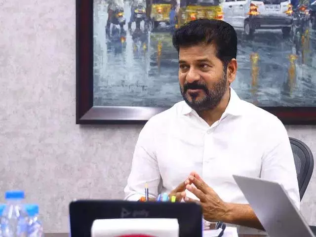 मुख्यमंत्री ए. रेवंथ रेड्डी ने ग्राम पंचायतों में LED स्ट्रीटलाइट्स के रख-रखाव में पारदर्शिता और दक्षता बढ़ाने के लिए सशक्त निर्देश दिए मुख्यमंत्री ए. रेवंथ रेड्डी ने ग्राम पंचायतों में LED स्ट्रीटलाइट्स के रख-रखाव में पारदर्शिता और दक्षता बढ़ाने के लिए सशक्त निर्देश दिए
