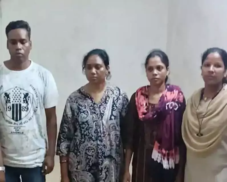 सरकारी अस्पताल की नर्स ने नवजात बच्ची को फर्जी बहाने से सौंपा, नर्स और दंपती अरेस्ट सरकारी अस्पताल की नर्स ने नवजात बच्ची को फर्जी बहाने से सौंपा, नर्स और दंपती अरेस्ट