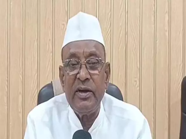 कांग्रेस सांसद किरसान ने भाजपा पर वोट चोरी कर सत्ता हासिल करने का गंभीर आरोप लगाया कांग्रेस सांसद किरसान ने भाजपा पर वोट चोरी कर सत्ता हासिल करने का गंभीर आरोप लगाया