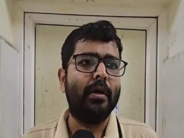 पुरी में मृत घोषित बुजुर्ग महिला निकली जीवित, अस्पताल ने दी गंभीर हालत की जानकारी पुरी में मृत घोषित बुजुर्ग महिला निकली जीवित, अस्पताल ने दी गंभीर हालत की जानकारी