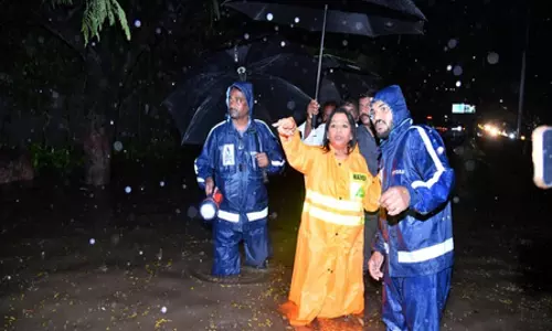 भारी बारिश से एक की मौत, तीन लापता भारी बारिश से एक की मौत, तीन लापता