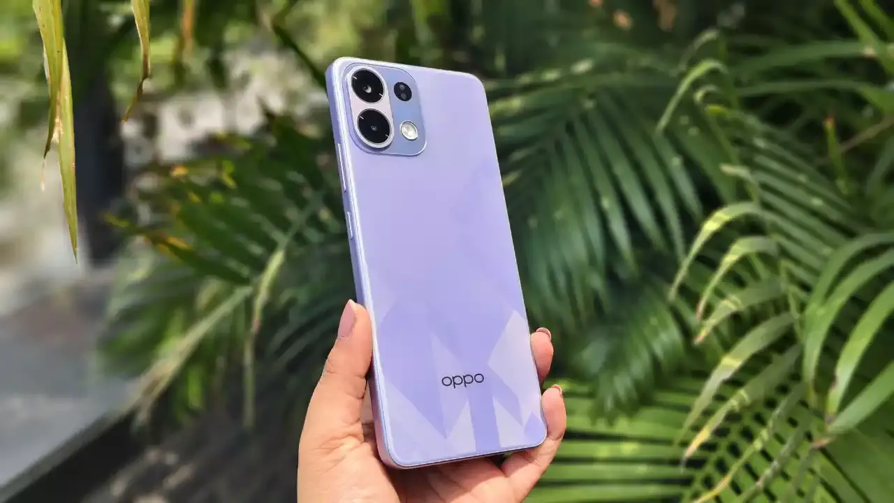 Oppo ने भारत में लॉन्च किया 7,000mAh बैटरी वाला धाकड़ फोन, जानें कीमत Oppo ने भारत में लॉन्च किया 7,000mAh बैटरी वाला धाकड़ फोन, जानें कीमत
