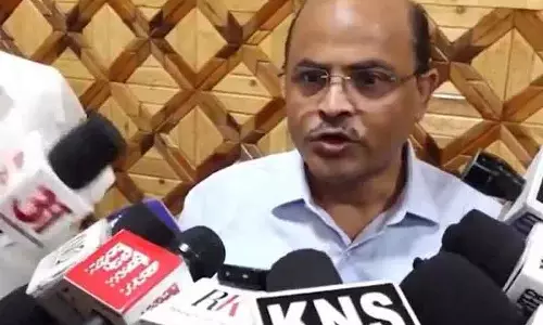 सेबों के लिए राहत: रेलवे ने शुरू की कश्मीर से दिल्ली तक दैनिक पार्सल ट्रेन सेबों के लिए राहत: रेलवे ने शुरू की कश्मीर से दिल्ली तक दैनिक पार्सल ट्रेन