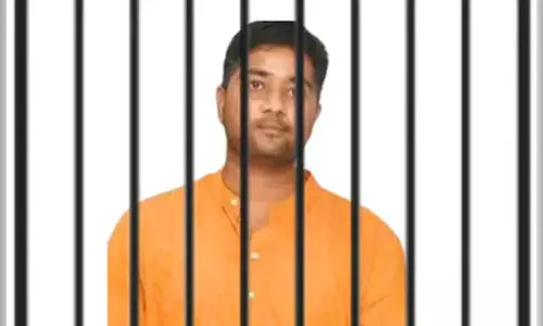 चैतन्य बघेल का जेल से छूट पाना मुश्किल, EOW एक्शन में, रिमांड में लेकर करेगी पूछताछ चैतन्य बघेल का जेल से छूट पाना मुश्किल, EOW एक्शन में, रिमांड में लेकर करेगी पूछताछ