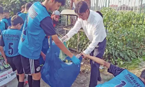 एहसास फाउंडेशन और केएफए ने कमरवारी में चलाया सफाई अभियान एहसास फाउंडेशन और केएफए ने कमरवारी में चलाया सफाई अभियान