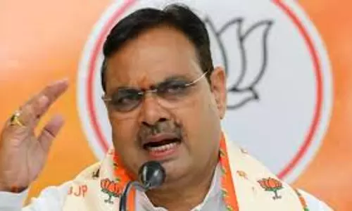 Jaipur: सीएम भजनलाल शर्मा के निर्देश पर शहरी सेवा शिविर शुरू Jaipur: सीएम भजनलाल शर्मा के निर्देश पर शहरी सेवा शिविर शुरू