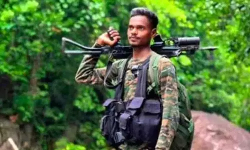 बस्तर फाइटर के जवान की मौत, कार और बाइक के बीच हुई टक्कर