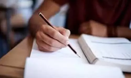 परीक्षा अनियमितताएं: अतिरिक्त आयुक्त के समक्ष शिकायत दर्ज