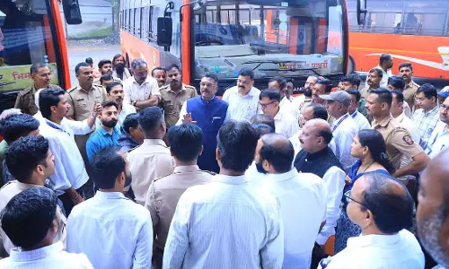 लोनावला बस स्टैंड की सफाई और रखरखाव को लेकर MSRTC अधिकारियों की आलोचना की : परिवहन मंत्री