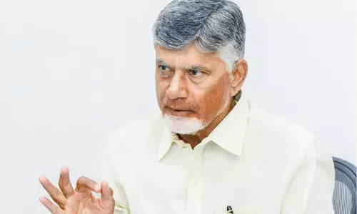 Andhra CM ने केंद्र से US टैरिफ से प्रभावित जलीय किसानों की मदद करने का आग्रह किया Andhra CM ने केंद्र से US टैरिफ से प्रभावित जलीय किसानों की मदद करने का आग्रह किया