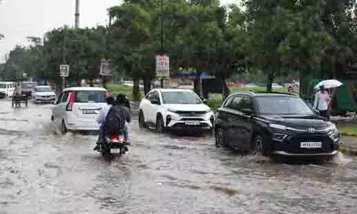 Gurugram: नगर निगम मानसून बाढ़ योजना में ड्रोन और रडार की ले रहा मदद Gurugram: नगर निगम मानसून बाढ़ योजना में ड्रोन और रडार की ले रहा मदद