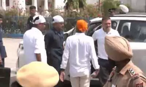 राहुल गांधी ने अमृतसर में बाढ़ प्रभावित इलाकों का दौरा किया राहुल गांधी ने अमृतसर में बाढ़ प्रभावित इलाकों का दौरा किया