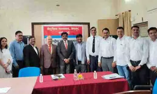 Belapur: लोक अदालत के दौरान सात अलग-थलग पड़े जोड़ों में सुलह हुई Belapur: लोक अदालत के दौरान सात अलग-थलग पड़े जोड़ों में सुलह हुई