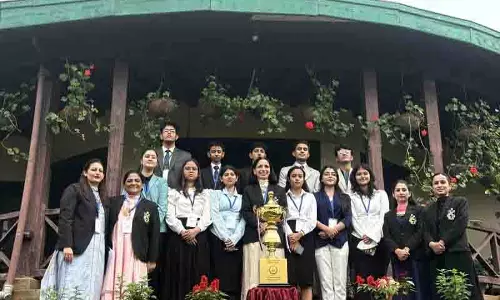 सेंट ल्यूक सोलन EDMUN में सर्वश्रेष्ठ प्रतिनिधिमंडल के रूप में उभरा सेंट ल्यूक सोलन EDMUN में सर्वश्रेष्ठ प्रतिनिधिमंडल के रूप में उभरा