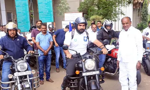 चामराजनगर से बेंगलुरु तक रैली: विधायक ने की शुरुआत चामराजनगर से बेंगलुरु तक रैली: विधायक ने की शुरुआत