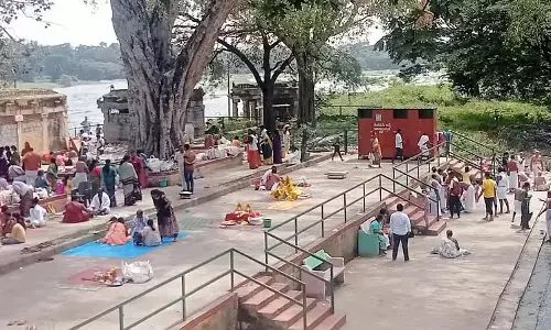 Srirangapatna : पितृ पक्ष के लिए कावेरी तट पर लोगों का मेला