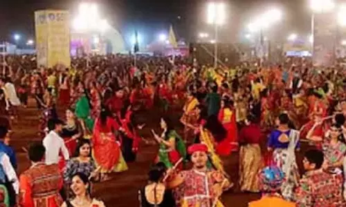 गरबा कार्यक्रमों में अश्लीलता रोकने बजरंग दल एक्टिव, रायपुर कलेक्टर से मिले