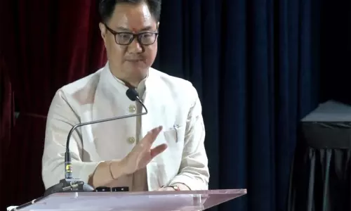 Kiren Rijiju ने मुंबई विश्वविद्यालय में विरासत भाषाओं में उत्कृष्टता केंद्र की आधारशिला रखी