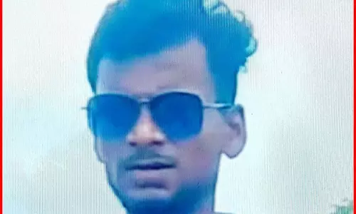 पत्नी के सामने ही युवक की धारदार हथियार से हत्या, दो गिरफ्तार, चार फरार