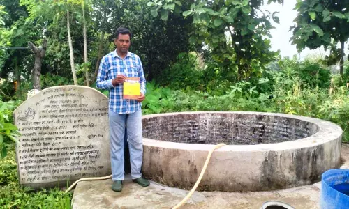 मनरेगा से मिली नई राह : कुएं के निर्माण से रामनारायण के खेतों में लहलहाई हरियाली