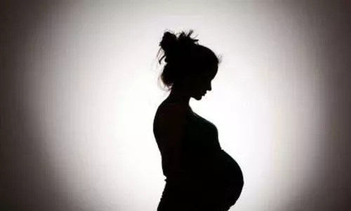 एक व्यक्ति 14 साल की लड़की के साथ भागा, उससे शादी की, फिर गर्भवती होने के बाद उसे छोड़ दिया एक व्यक्ति 14 साल की लड़की के साथ भागा, उससे शादी की, फिर गर्भवती होने के बाद उसे छोड़ दिया
