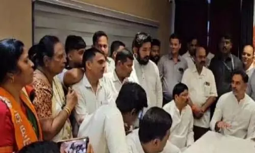 Konkan महिलाओं ने शिंदे सेना के वरिष्ठ नेता को मंत्री बनाने की मांग की Konkan महिलाओं ने शिंदे सेना के वरिष्ठ नेता को मंत्री बनाने की मांग की