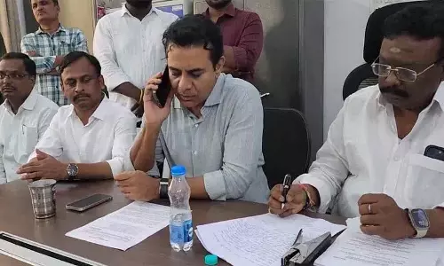 KTR ने मेडिकल दाखिले में समस्याओं पर प्रतिक्रिया दी.. सरकार के मुख्य सचिव को बुलाया!