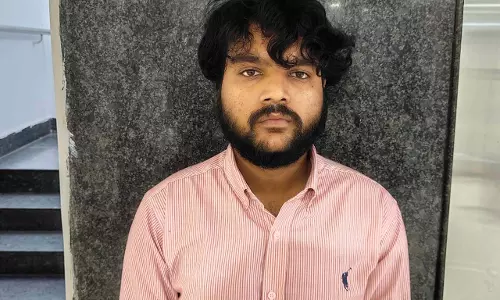 रायपुर में न्यूड पार्टी का पुलिस ने किया बड़ा खुलासा, आदर्श अग्रवाल गिरफ्तार