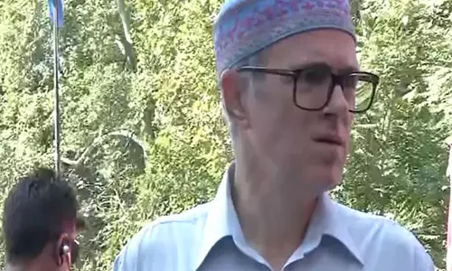 वक्फ अधिनियम पर सुप्रीम कोर्ट के आदेश पर Omar Abdullah का बयान वक्फ अधिनियम पर सुप्रीम कोर्ट के आदेश पर Omar Abdullah का बयान