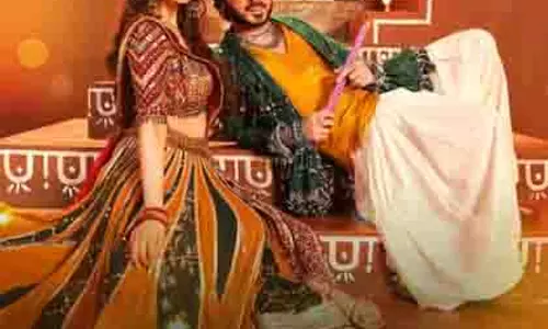 Mirzapur फेम दिव्येंदु ने नवरात्रि स्पेशल म्यूजिक वीडियो पर की बात Mirzapur फेम दिव्येंदु ने नवरात्रि स्पेशल म्यूजिक वीडियो पर की बात