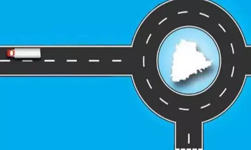 तेलंगाना में RRR प्रोजेक्ट विवाद में किसानों का आरोप, कांग्रेस नेताओं की जमीन बचाने के लिए मार्ग बदला गया तेलंगाना में RRR प्रोजेक्ट विवाद में किसानों का आरोप, कांग्रेस नेताओं की जमीन बचाने के लिए मार्ग बदला गया
