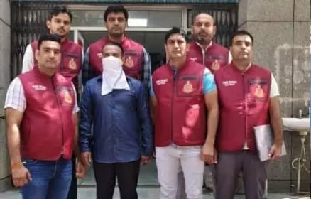 प्रेमिका को मारने के बाद विदेश भाग गया था कातिल, वहां भी किया एक और मर्डर, अब बॉर्डर से गिरफ्तार प्रेमिका को मारने के बाद विदेश भाग गया था कातिल, वहां भी किया एक और मर्डर, अब बॉर्डर से गिरफ्तार