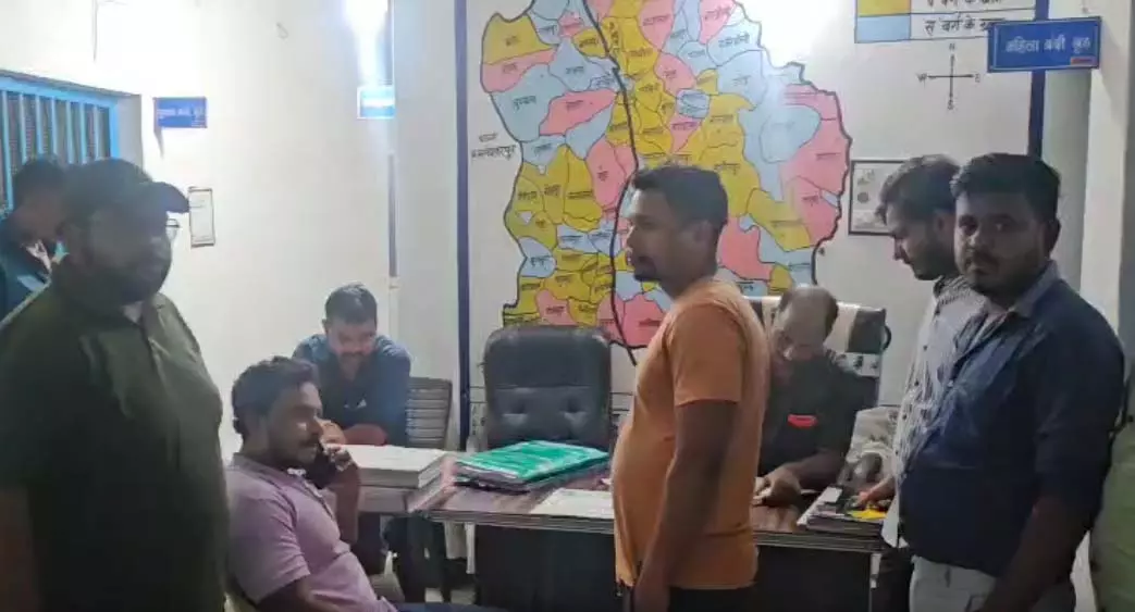 पास्टर ने बिना अनुमति के धर्म सभा बुलाया, धर्मांतरण के आरोप में गिरफ्तारी की कार्रवाई पास्टर ने बिना अनुमति के धर्म सभा बुलाया, धर्मांतरण के आरोप में गिरफ्तारी की कार्रवाई