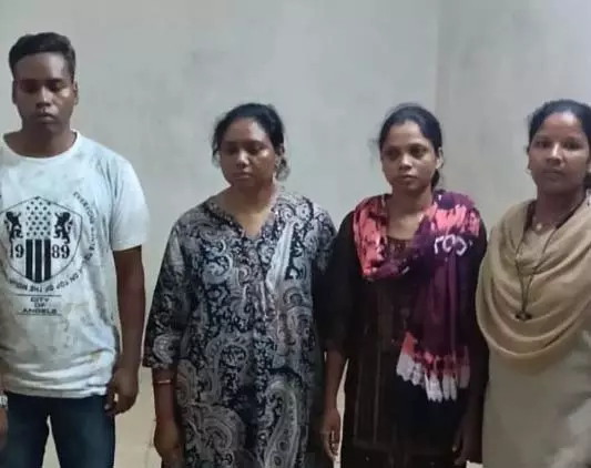 नर्स ने बच्ची को गायब की थी, इस मामले में खुलासे से हर कोई हैरान नर्स ने बच्ची को गायब की थी, इस मामले में खुलासे से हर कोई हैरान