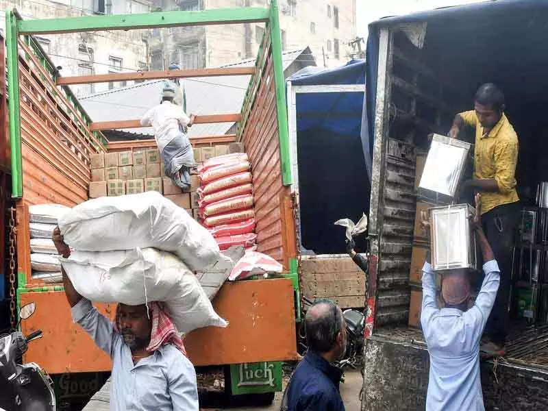 भारत की थोक मुद्रास्फीति वित्त वर्ष 2026 में 0.5% पर रहेगी: रिपोर्ट भारत की थोक मुद्रास्फीति वित्त वर्ष 2026 में 0.5% पर रहेगी: रिपोर्ट