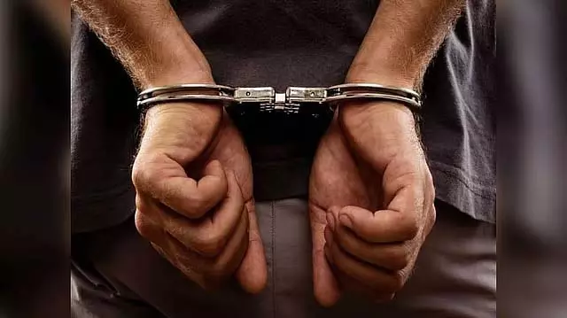 Kerala : 14 लोगों ने एक लड़के का दो साल तक यौन शोषण किया; नौ गिरफ्तार Kerala : 14 लोगों ने एक लड़के का दो साल तक यौन शोषण किया; नौ गिरफ्तार