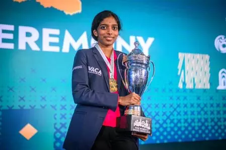 खेल में वैशाली और आनंदकुमार की ऐतिहासिक उपलब्धियां, राजनेताओं ने की सराहना खेल में वैशाली और आनंदकुमार की ऐतिहासिक उपलब्धियां, राजनेताओं ने की सराहना