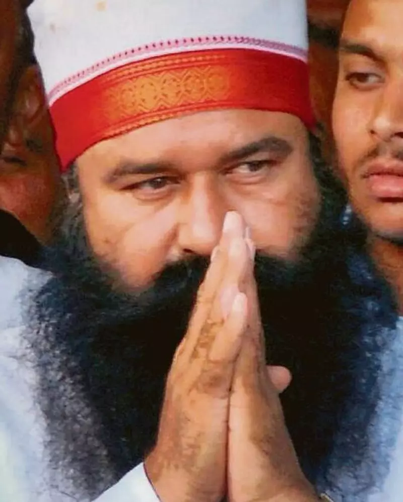 Haryana : 40 दिन की पैरोल खत्म, डेरा प्रमुख राम रहीम वापस जेल में Haryana : 40 दिन की पैरोल खत्म, डेरा प्रमुख राम रहीम वापस जेल में