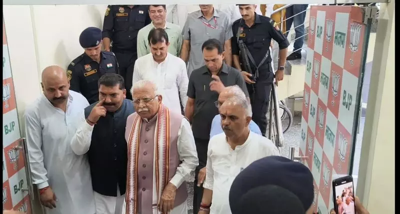 भारत-पाकिस्तान क्रिकेट मैच खट्टर ने विपक्ष की आलोचना की, कहा भारत हमेशा द्वेष नहीं रखेगा भारत-पाकिस्तान क्रिकेट मैच खट्टर ने विपक्ष की आलोचना की, कहा भारत हमेशा द्वेष नहीं रखेगा