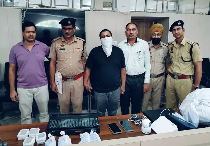 म रहीम ने इस बार अपना 58वां जन्मदिन मनाने के लिए पैरोल ली थी, जो 15 अगस्त को पड़ा। म रहीम ने इस बार अपना 58वां जन्मदिन मनाने के लिए पैरोल ली थी, जो 15 अगस्त को पड़ा।
