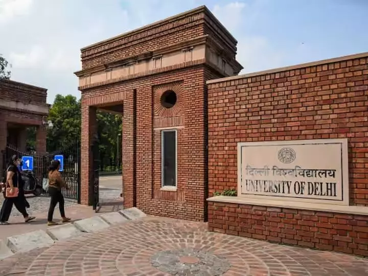 New Delhi: डीयू कॉलेजों में बौद्ध-आंबेडकर सेंटर की मांग New Delhi: डीयू कॉलेजों में बौद्ध-आंबेडकर सेंटर की मांग