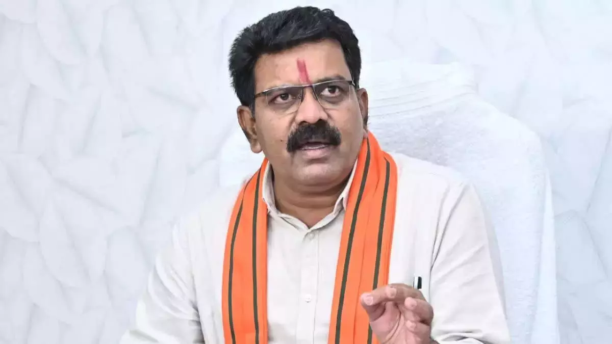 गृहमंत्री विजय शर्मा ने राहुल गांधी को चुनाव के बारे में बताया अज्ञानी गृहमंत्री विजय शर्मा ने राहुल गांधी को चुनाव के बारे में बताया अज्ञानी