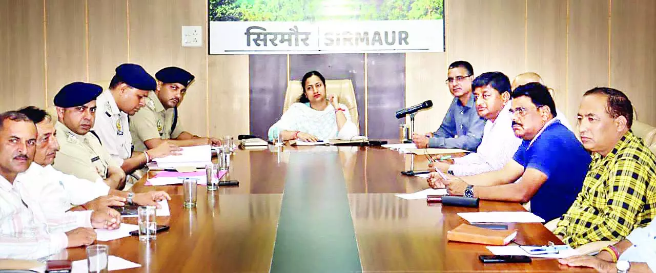 87 पीडि़तों को बांटी 77 लाख की राहत राशि 87 पीडि़तों को बांटी 77 लाख की राहत राशि