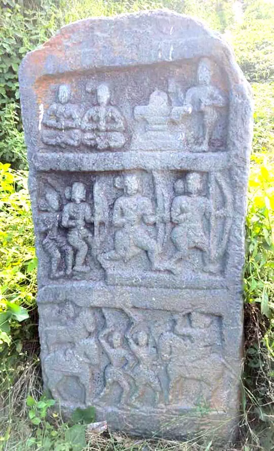 Nayakanahatti : तुरुगोल वीरगल्लु शिलालेख की खोज की गई Nayakanahatti : तुरुगोल वीरगल्लु शिलालेख की खोज की गई