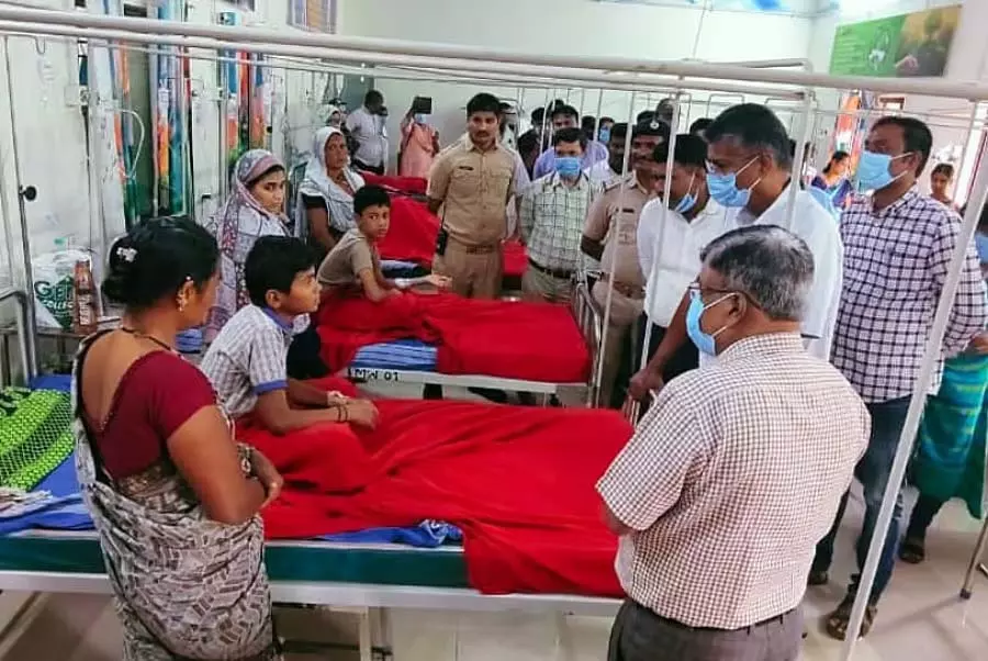 Belgaum : मंत्री जारकीहोली ने बच्चों के स्वास्थ्य की जानकारी ली Belgaum : मंत्री जारकीहोली ने बच्चों के स्वास्थ्य की जानकारी ली